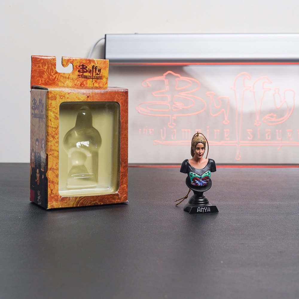 Buffy the Vampire Slayer Ornament Anya Figurine Bust Anyanka